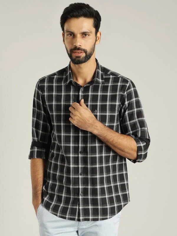 Indian Terrain Men's Slim Fit Full Sleeve Checkered Black Shirt